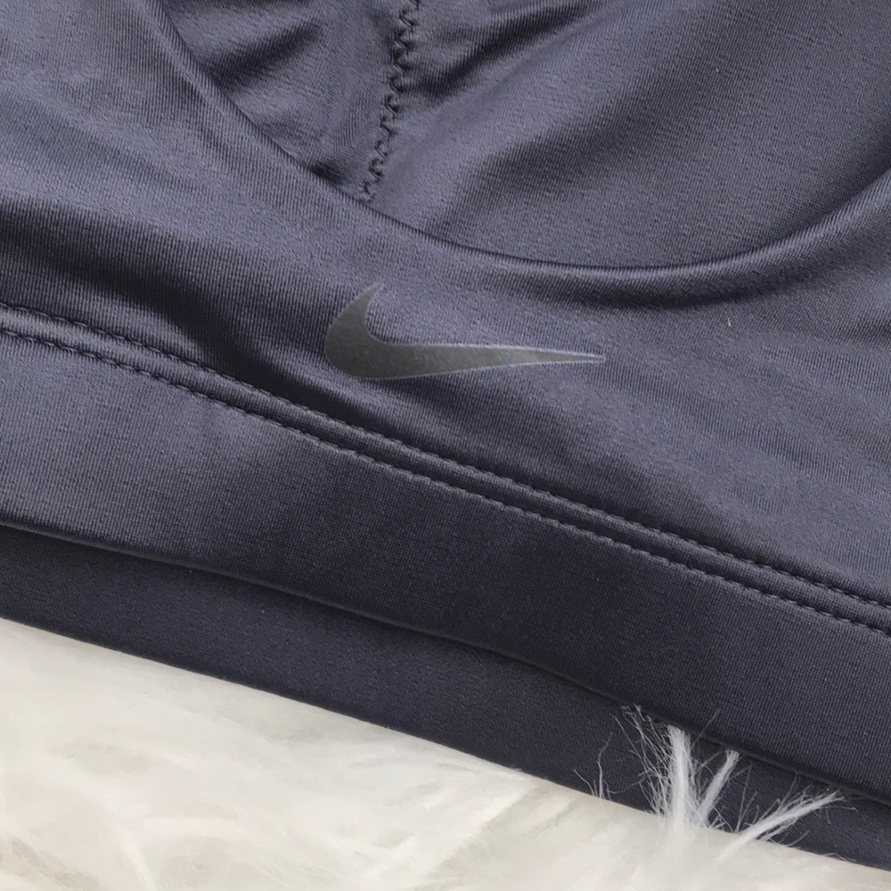 🌸 2 for $30 🌸 Nike Silk Sports Bra - Picture 3 of 3